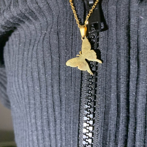 Gold stainless steel gold butterfly necklace with earrings - Picture 2 of 3